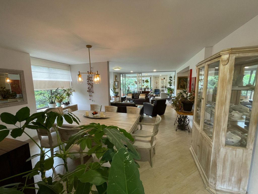 Apartamento En Venta - Santa Teresita, Cali