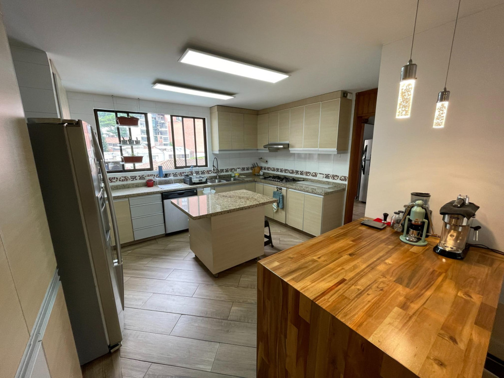 Apartamento En Venta - Santa Teresita, Cali