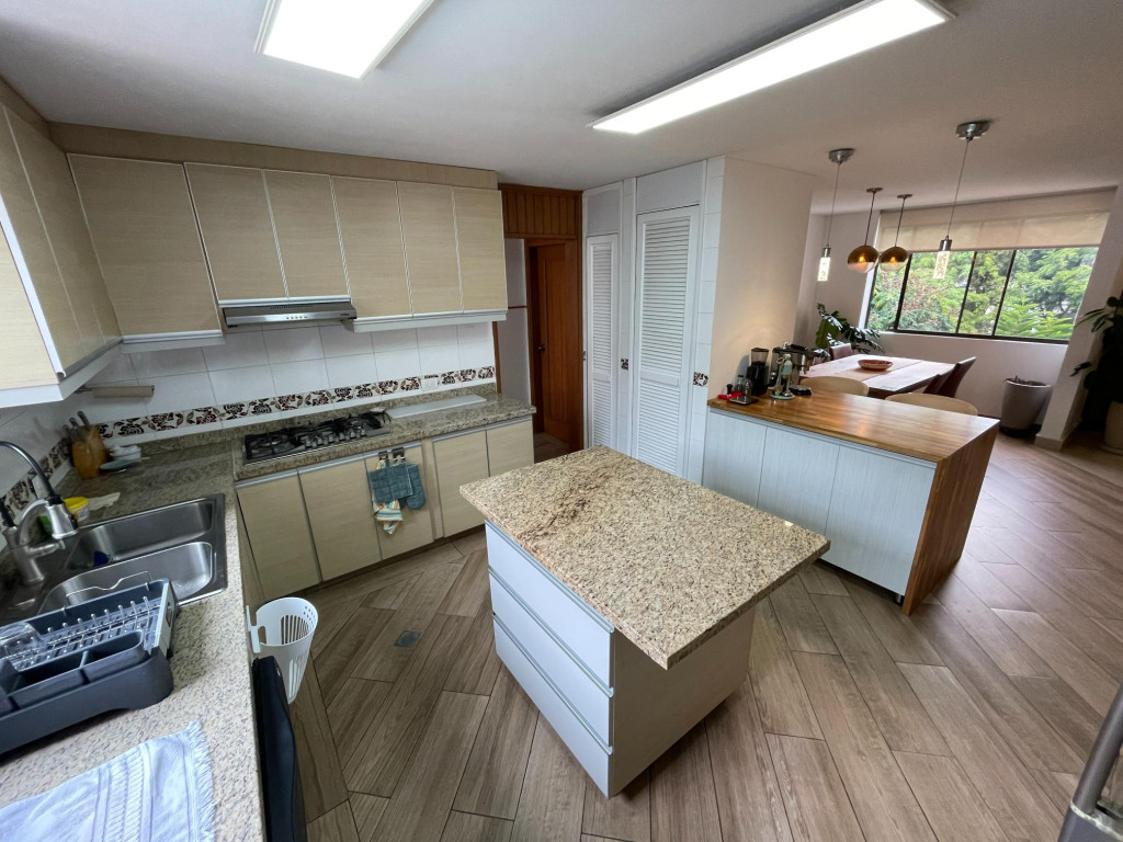 Apartamento En Venta - Santa Teresita, Cali