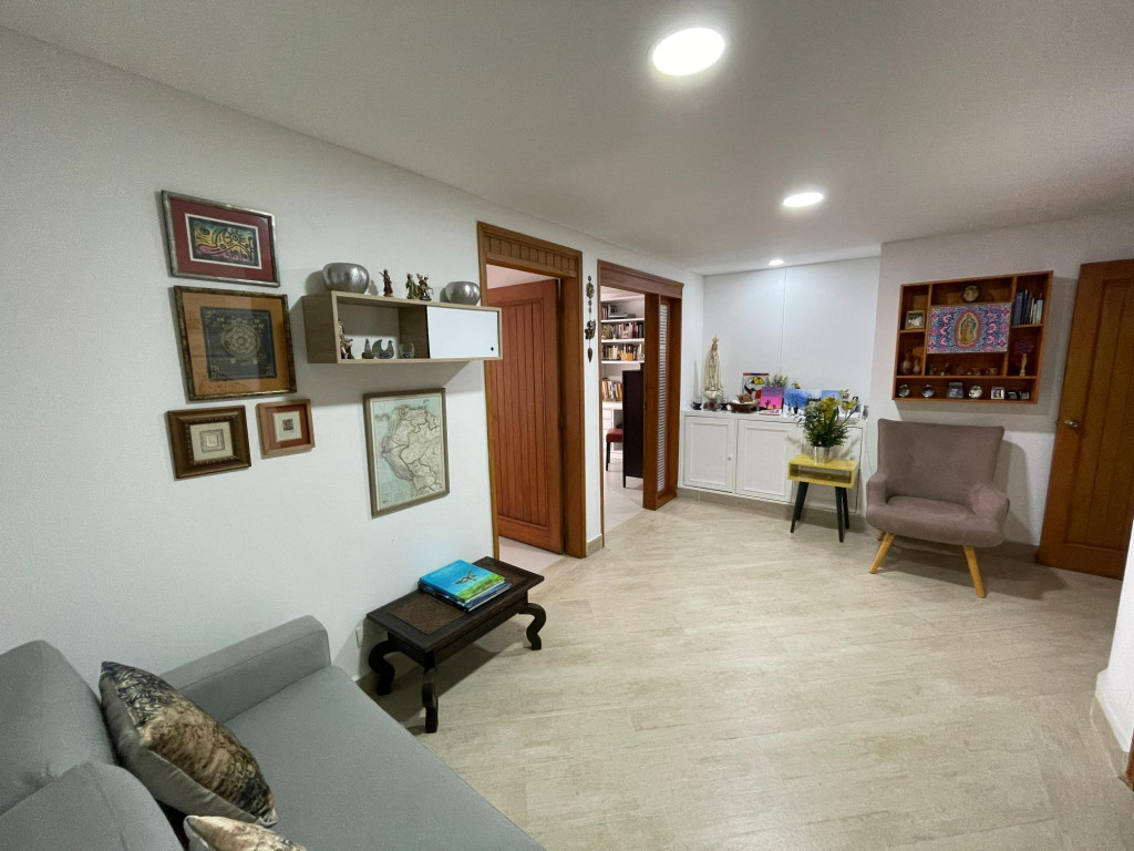 Apartamento En Venta - Santa Teresita, Cali