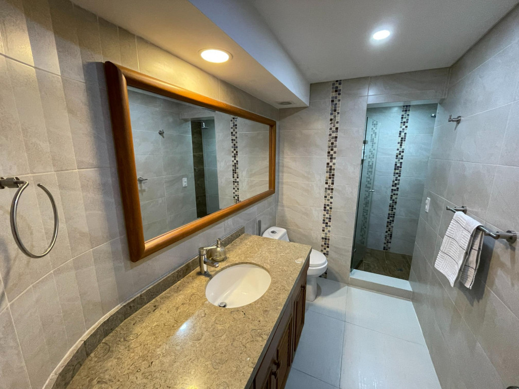 Apartamento En Venta - Santa Teresita, Cali