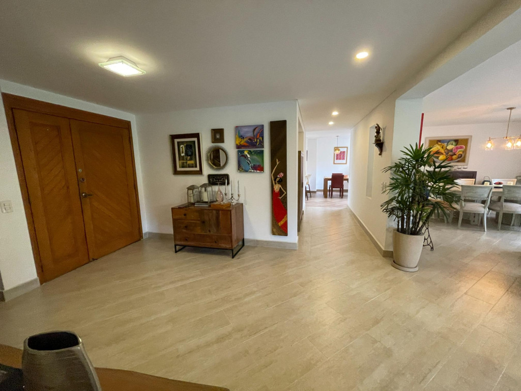 Apartamento En Venta - Santa Teresita, Cali