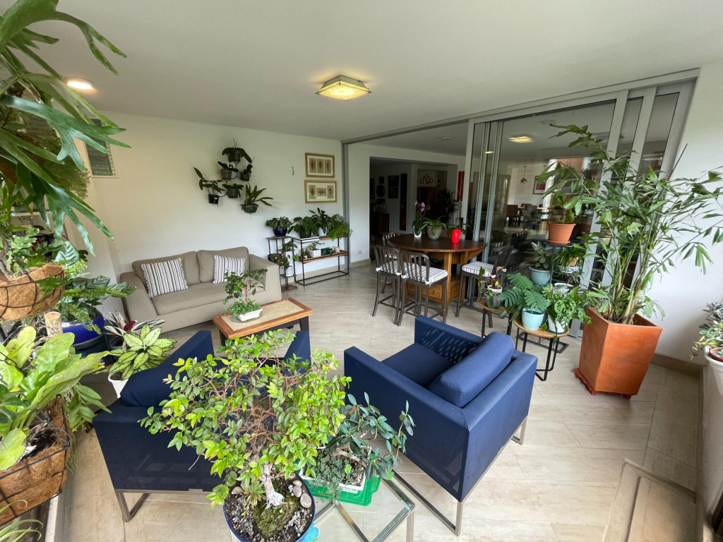 Apartamento En Venta - Santa Teresita, Cali