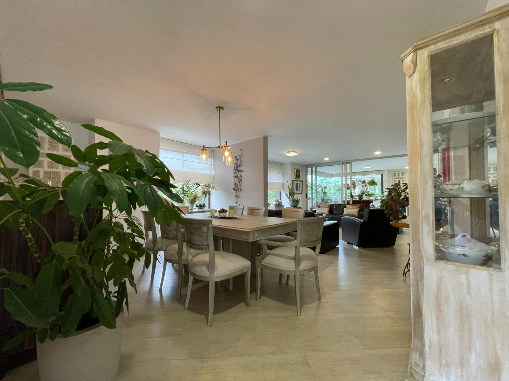 Apartamento En Venta - Santa Teresita, Cali