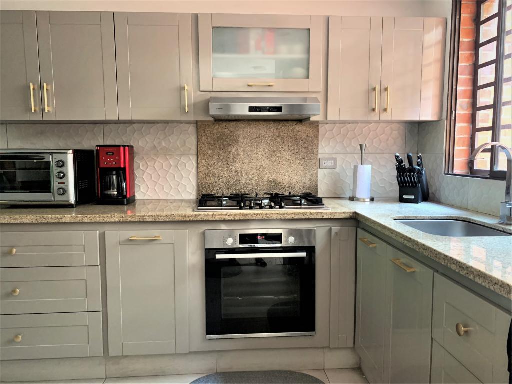 Apartamento En Venta - Santa Rita, Cali