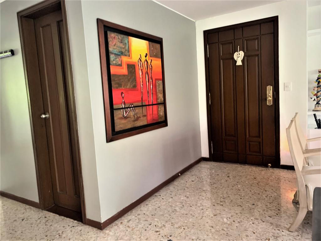 Apartamento En Venta - Santa Rita, Cali