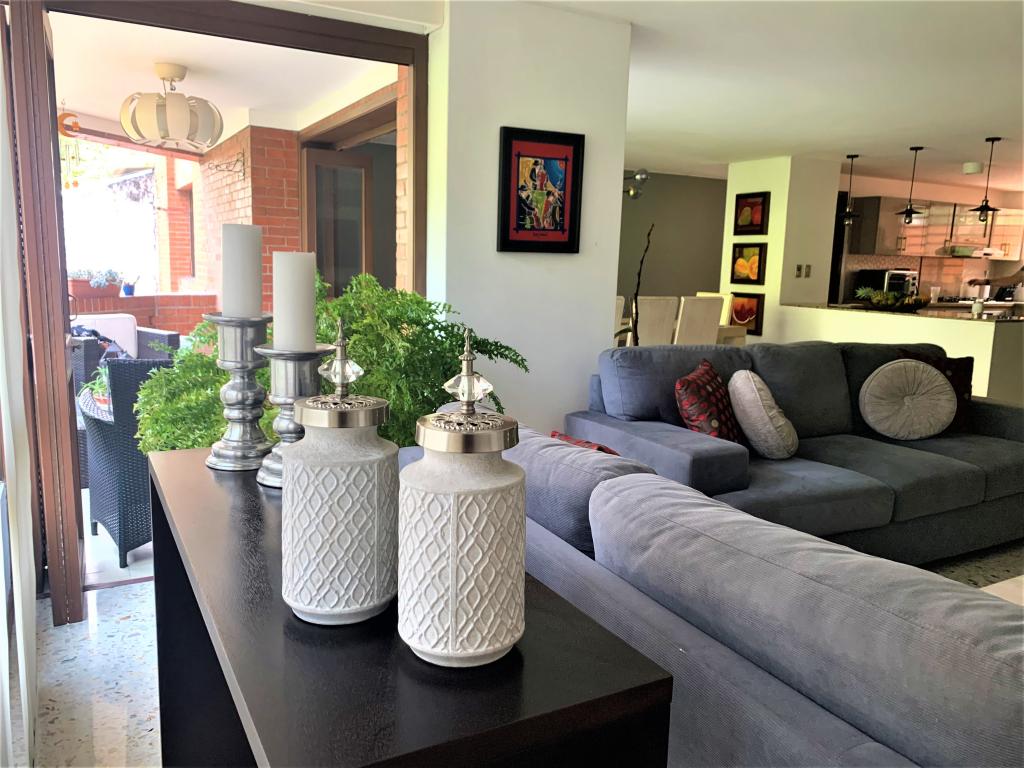 Apartamento En Venta - Santa Rita, Cali