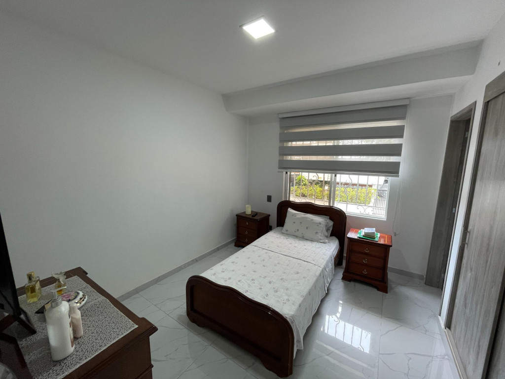 Casa En Venta - Urbanización La Flora, Cali