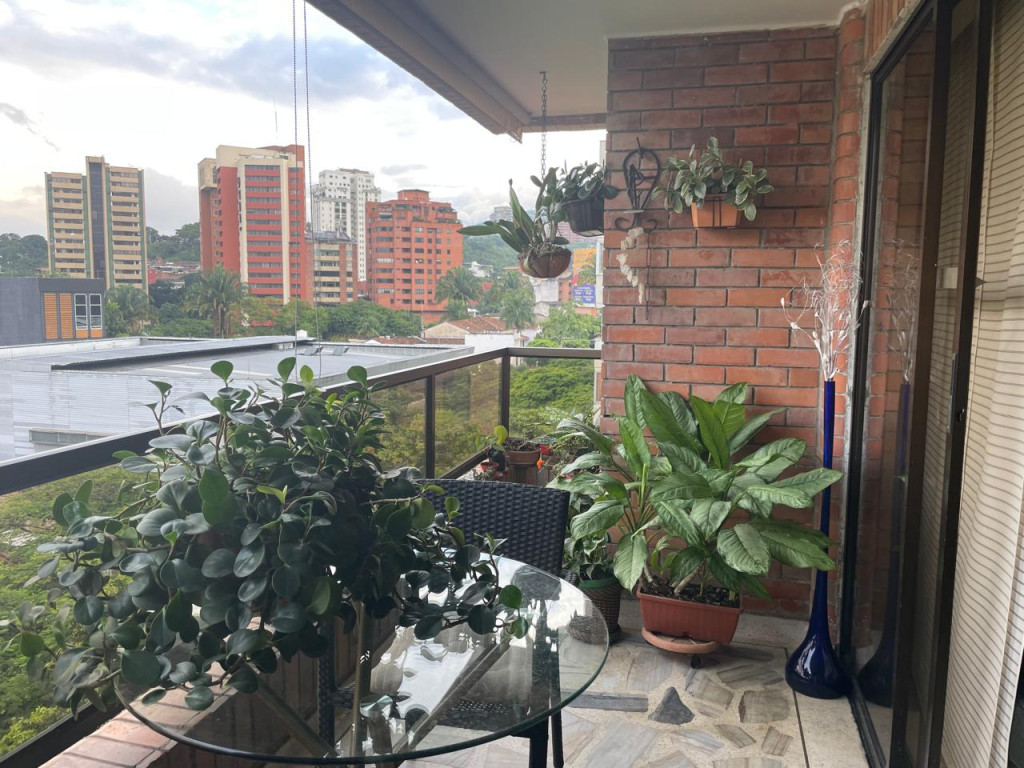 Apartamento En Venta - Centenario, Cali