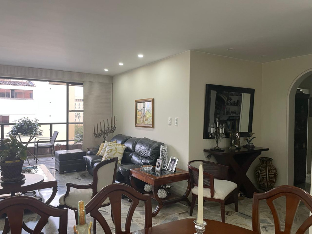 Apartamento En Venta - Centenario, Cali