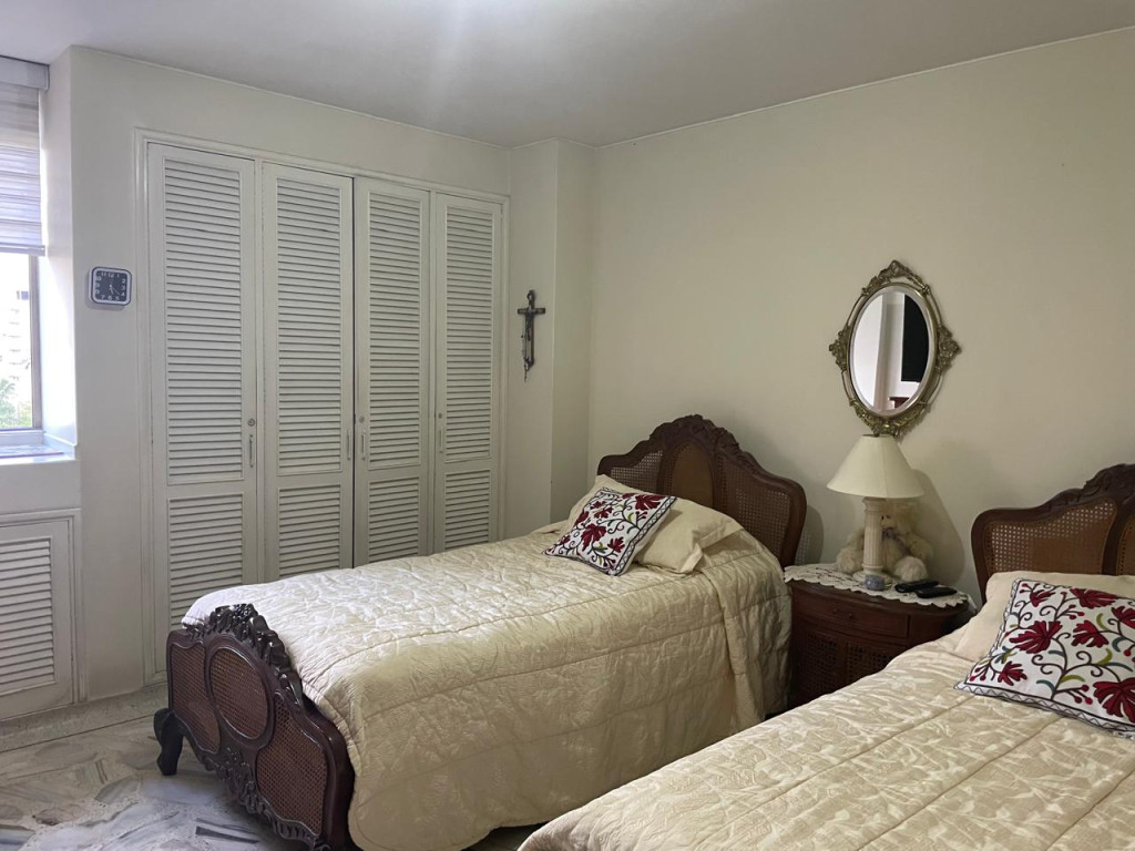 Apartamento En Venta - Centenario, Cali