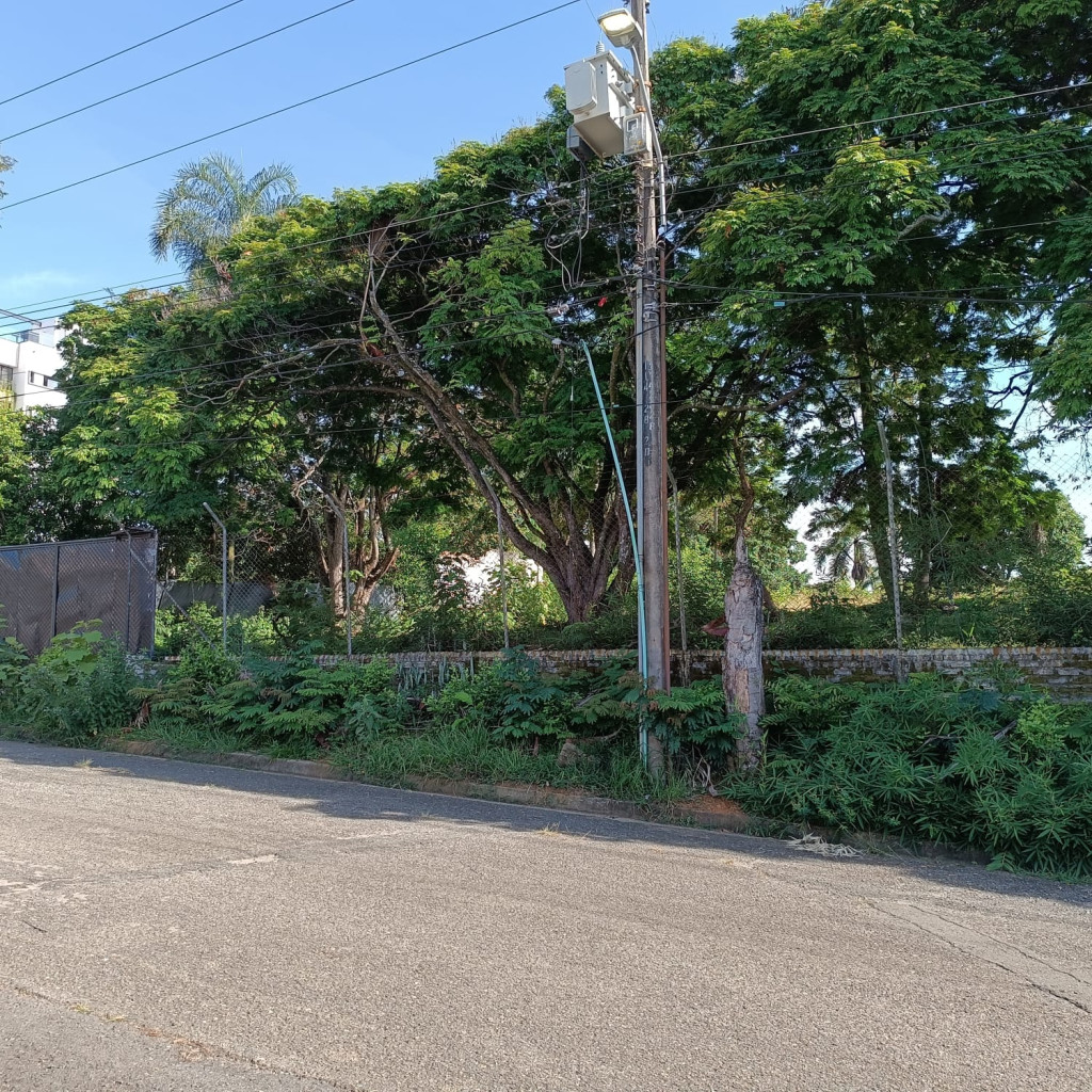 Lote En Venta - Ciudad Jardín, Cali