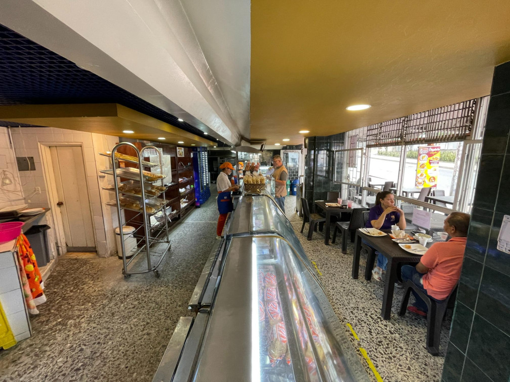 Local En Venta - Granada, Cali