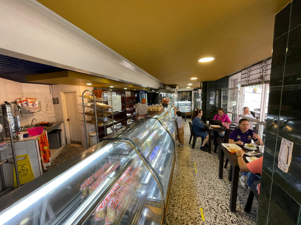 Local En Venta - Granada, Cali