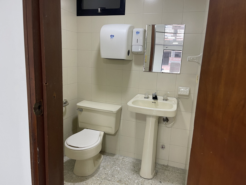 Local En Venta - Versalles, Cali