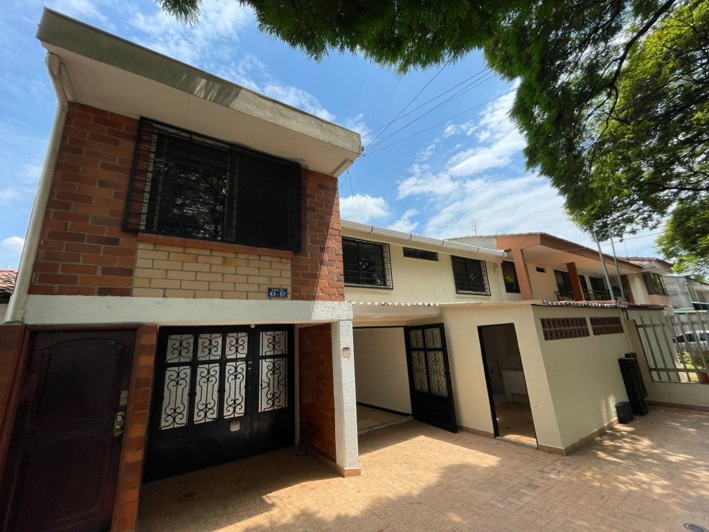 Casa En Arriendo - El Lido, Cali