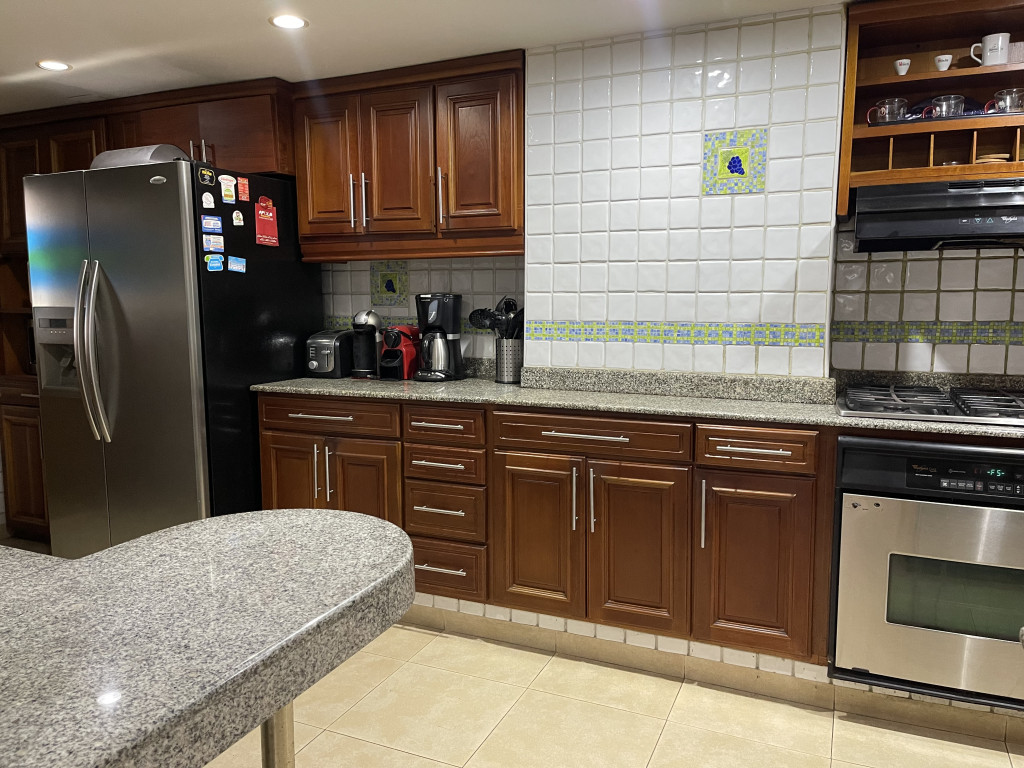 Apartamento En Venta - Santa Teresita, Cali