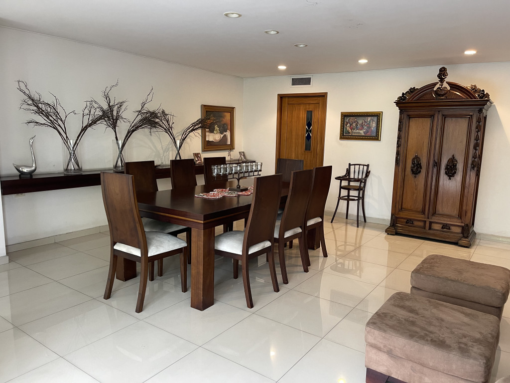 Apartamento En Venta - Santa Teresita, Cali