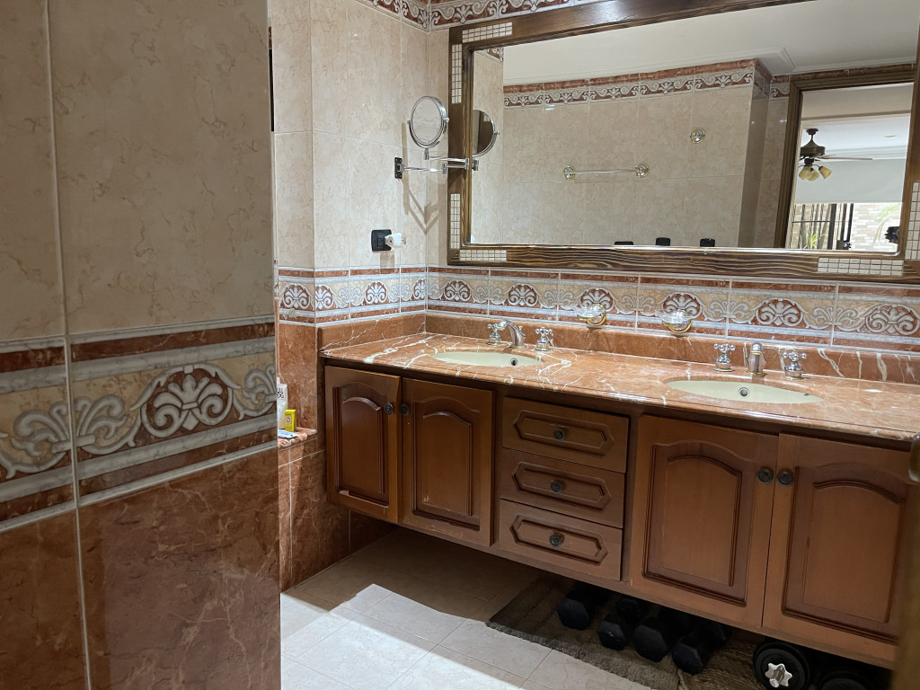 Apartamento En Venta - Santa Teresita, Cali