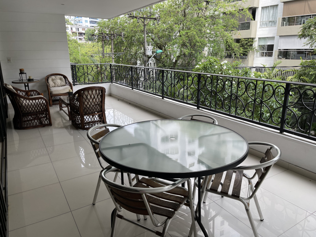Apartamento En Venta - Santa Teresita, Cali