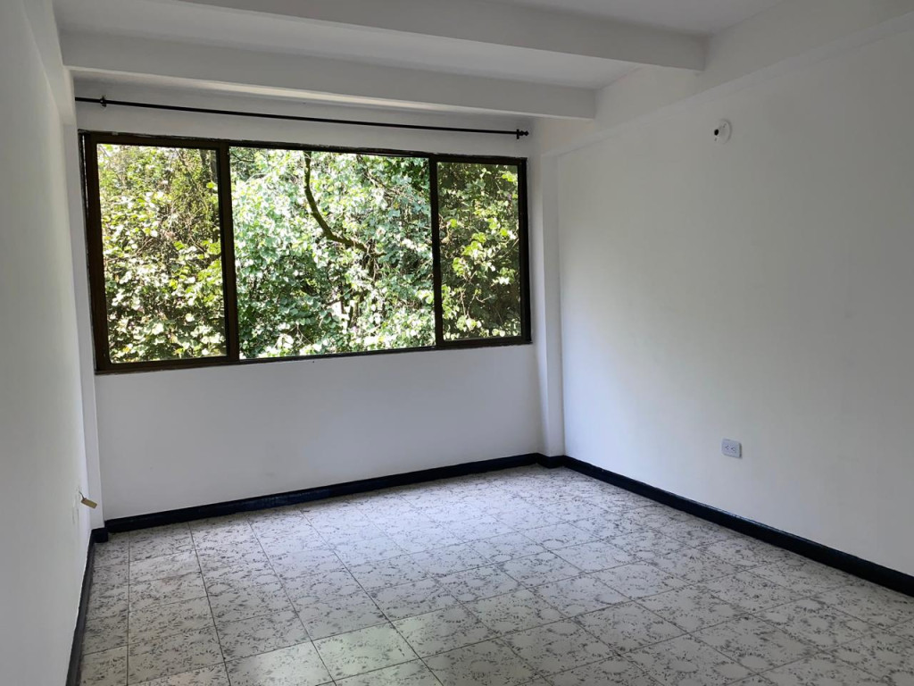 Apartamento En Arriendo - El Limonar, Cali
