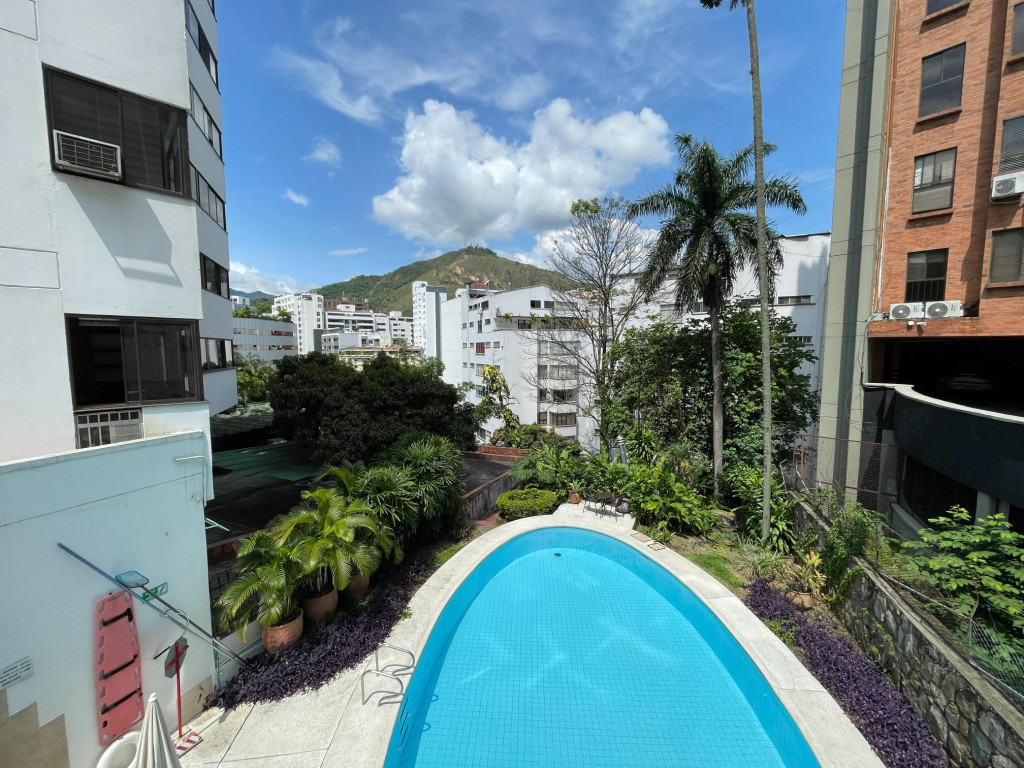 Apartamento En Venta - Santa Teresita, Cali