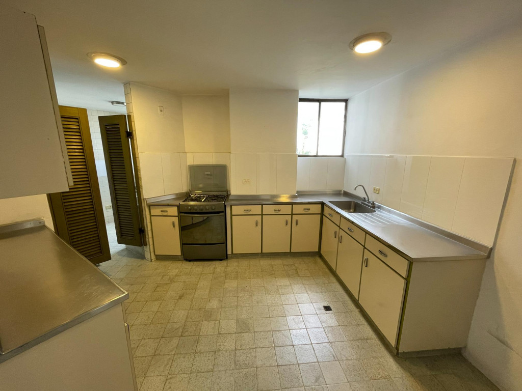 Apartamento En Venta - Santa Teresita, Cali