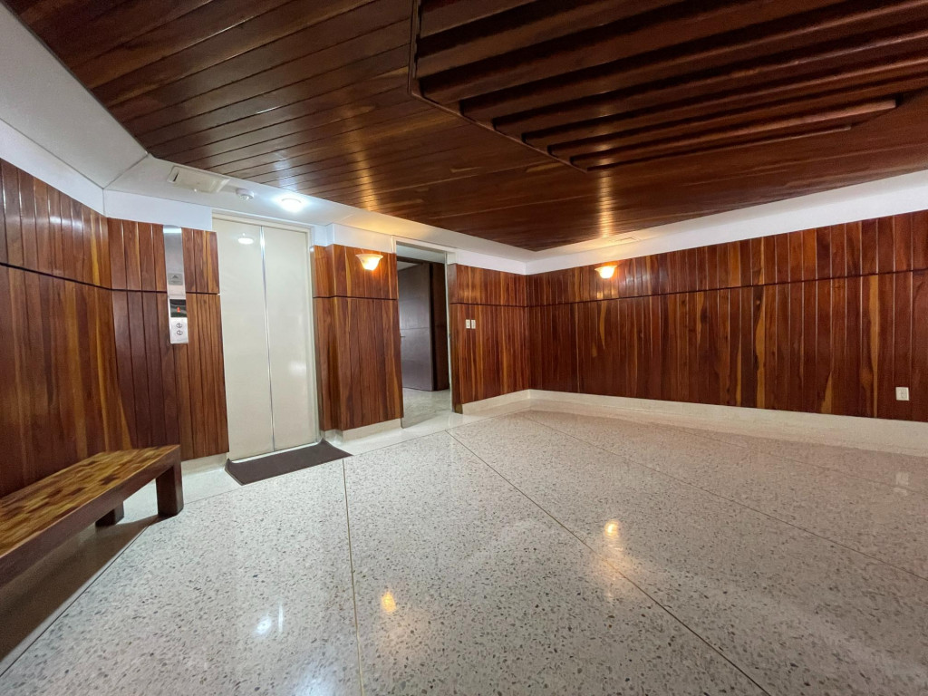 Apartamento En Venta - Santa Teresita, Cali