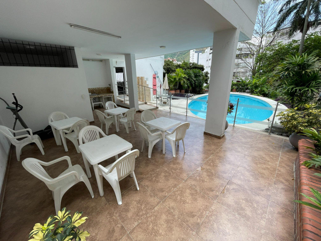 Apartamento En Venta - Santa Teresita, Cali