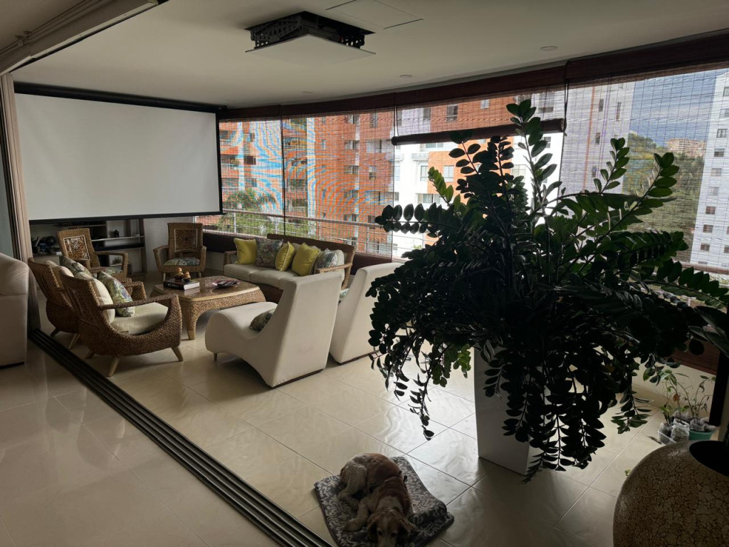 Apartamento En Venta - Bosques Deloeste, Cali