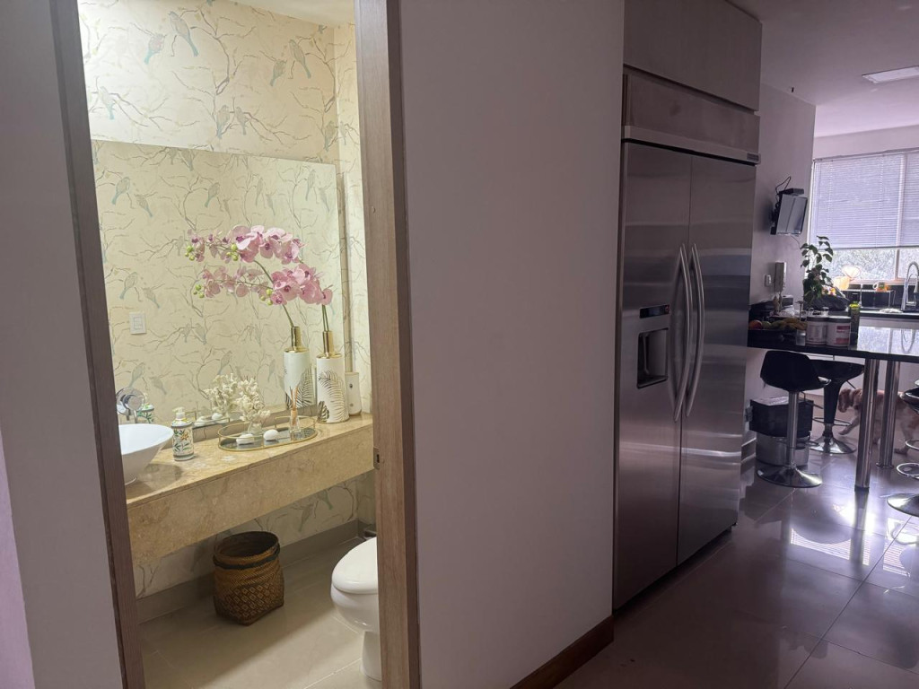 Apartamento En Venta - Bosques Deloeste, Cali