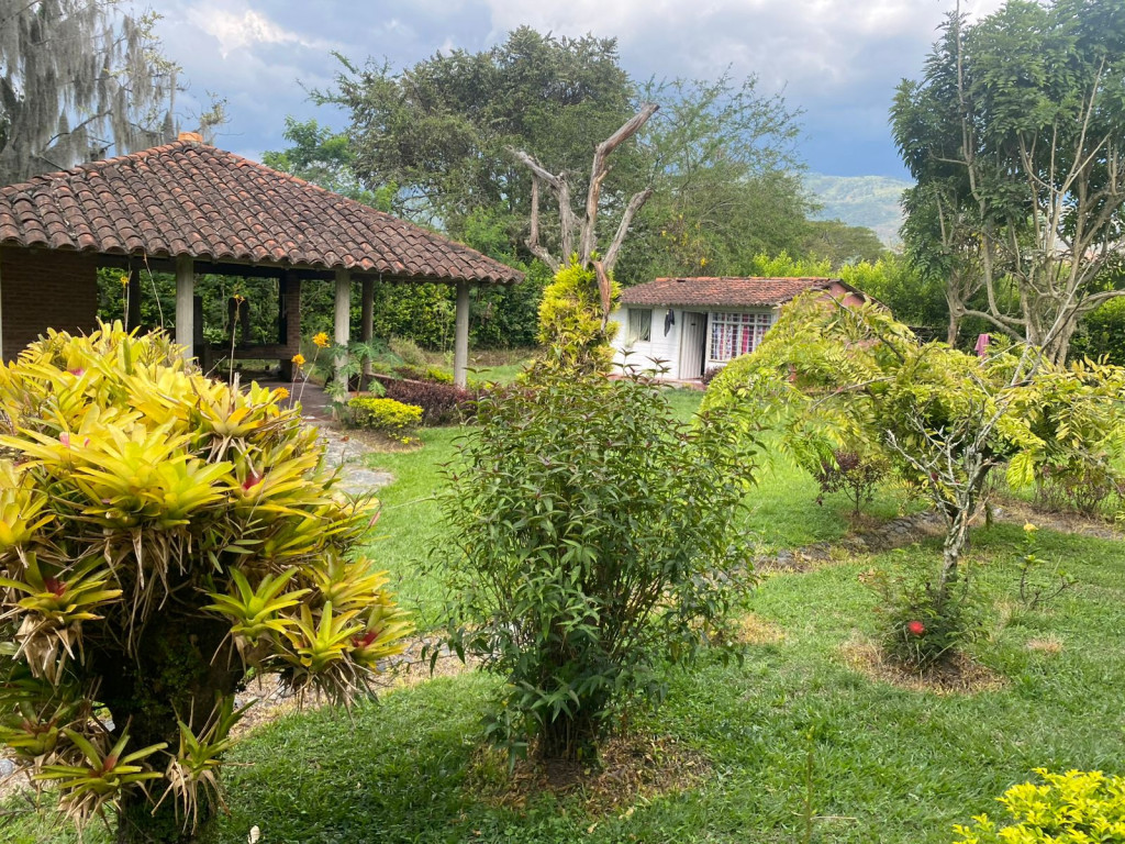 Finca En Arriendo - La Novillera Baja, El Cerrito