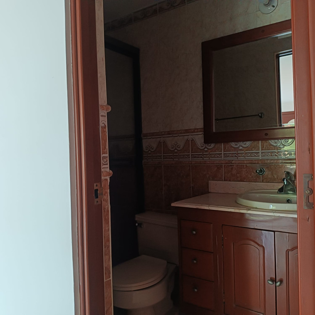 Apartamento En Venta - Urbanización La Flora, Cali