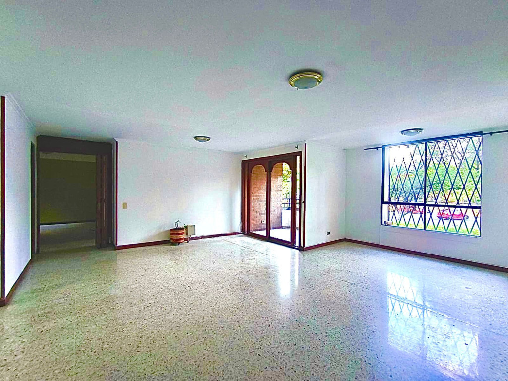 Apartamento En Arriendo/Venta - Urbanización La Flora, Cali