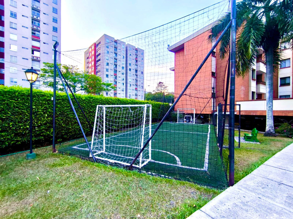 Apartamento En Arriendo/Venta - Urbanización La Flora, Cali