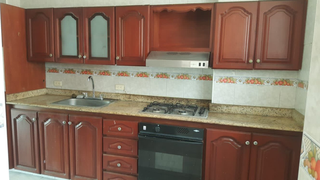 Apartamento En Venta - Urbanización La Flora, Cali