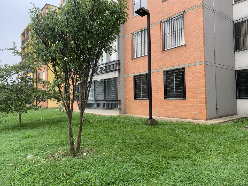 Apartamento En Venta - Ciudadela Comfandi, Cali