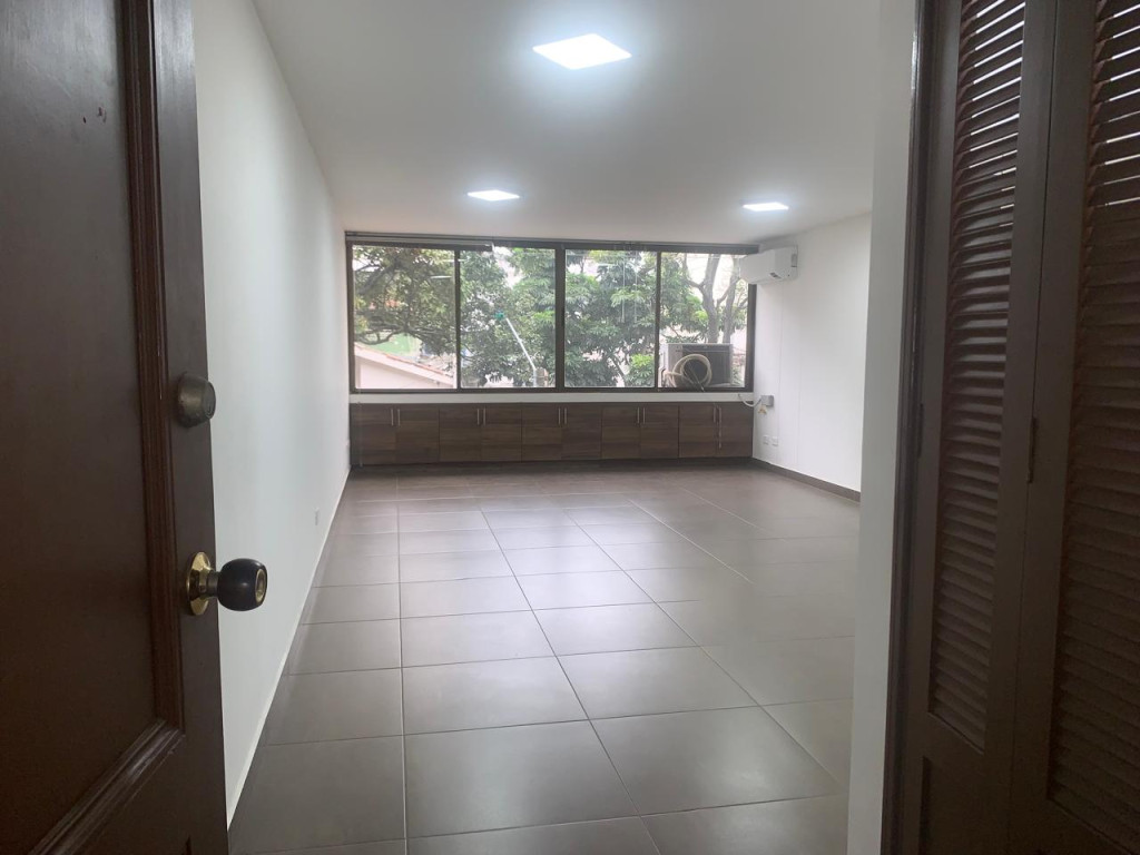 Oficina En Arriendo/Venta - San Vicente, Cali