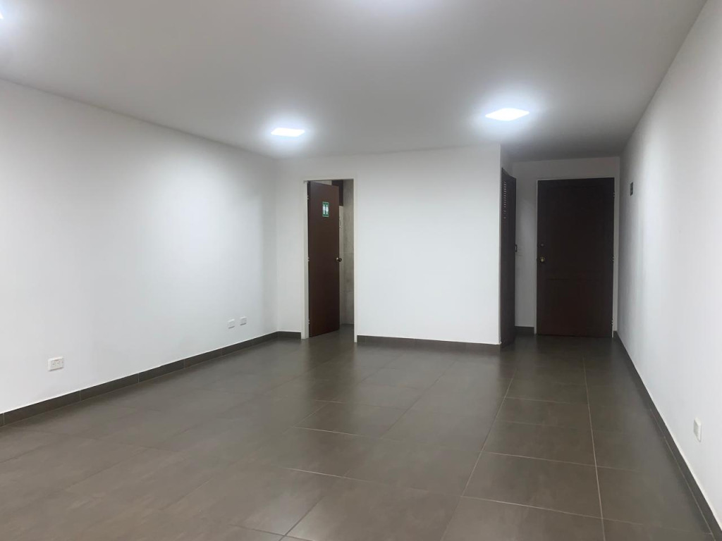 Oficina En Arriendo/Venta - San Vicente, Cali