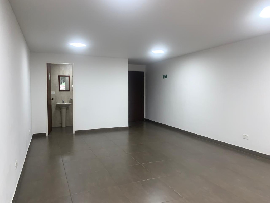 Oficina En Arriendo/Venta - San Vicente, Cali