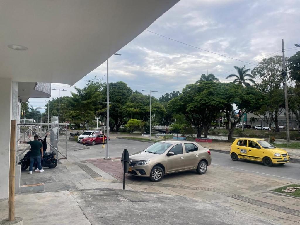 Local En Arriendo - Tuluá (Valle)Local Alquiler. Centro, Tuluá