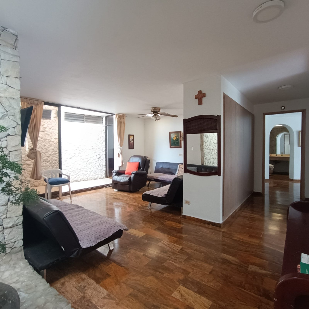 Casa En Venta - Ciudad Jardín, Cali