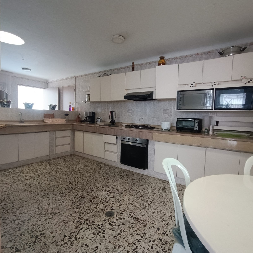Casa En Venta - Ciudad Jardín, Cali