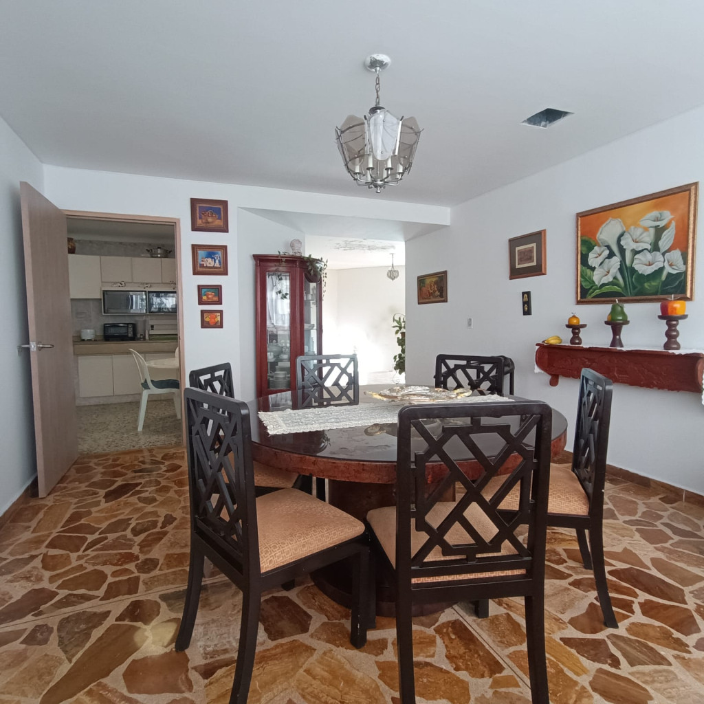 Casa En Venta - Ciudad Jardín, Cali