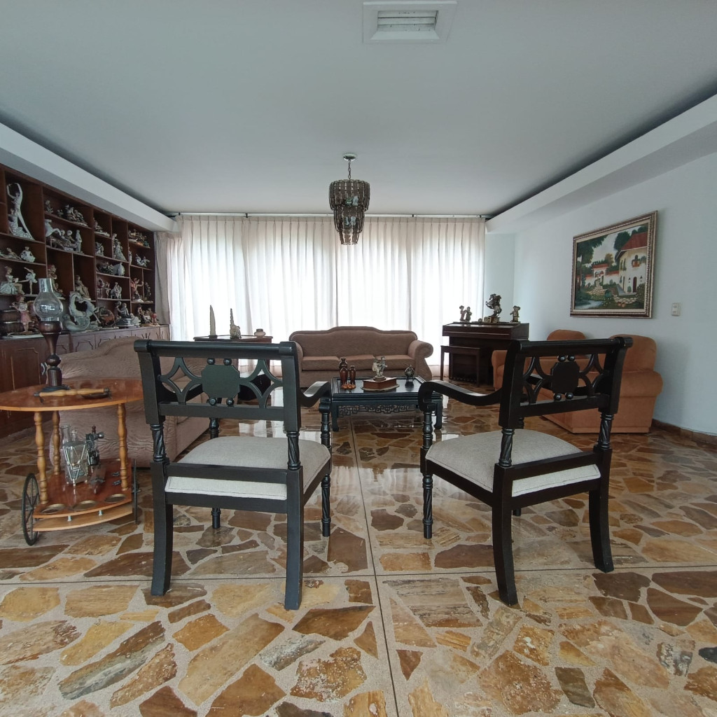 Casa En Venta - Ciudad Jardín, Cali