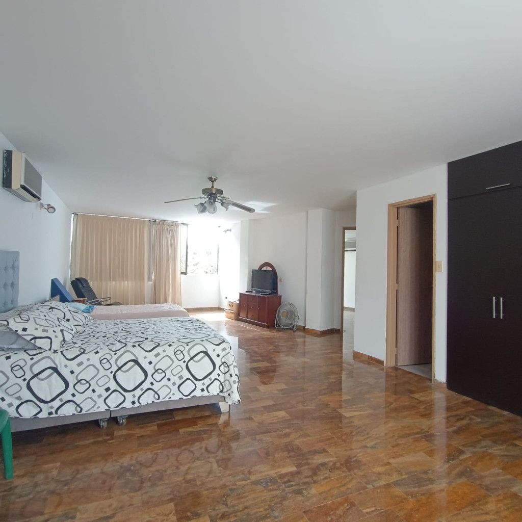 Casa En Venta - Ciudad Jardín, Cali
