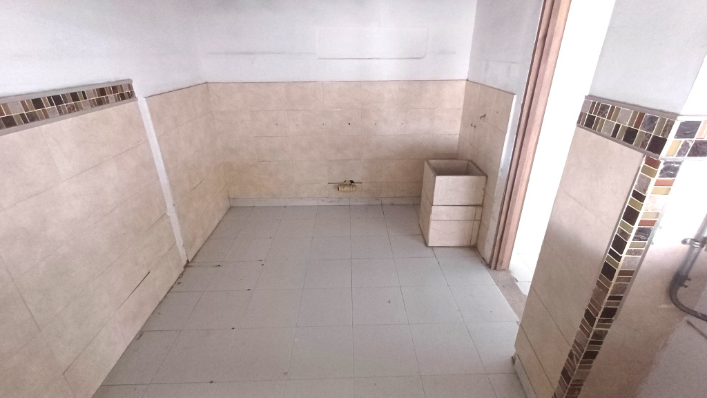 Local En Arriendo - El Poblado Campestre, Candelaria