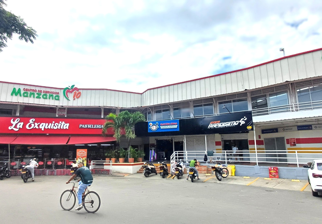 Local En Arriendo - El Poblado Campestre, Candelaria