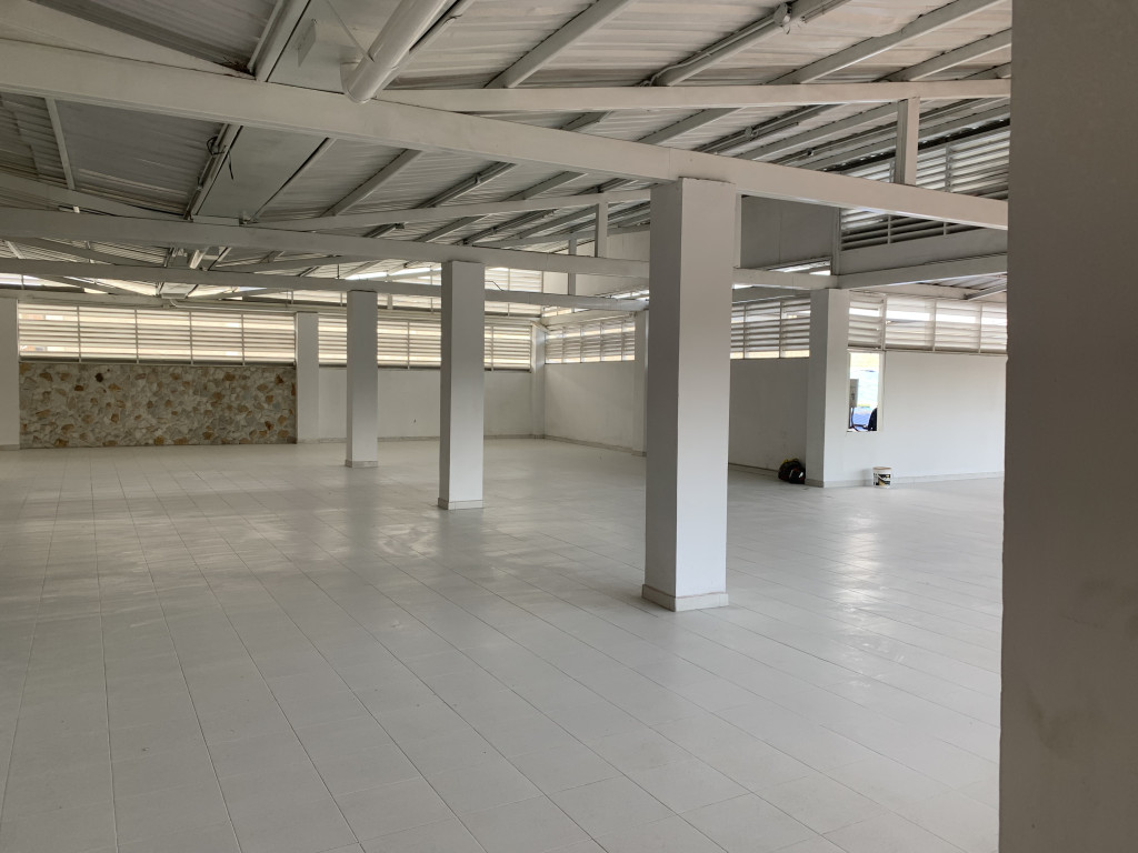 Local En Arriendo - Poblado Campestre, Candelaria