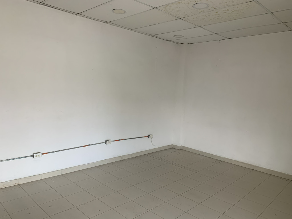 Local En Arriendo - Poblado Campestre, Candelaria